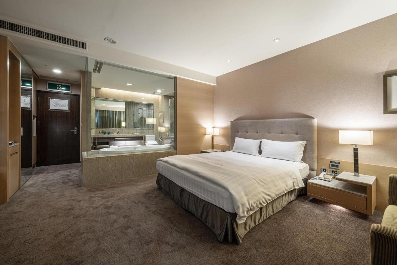 Taipung Suites Tainan Zewnętrze zdjęcie