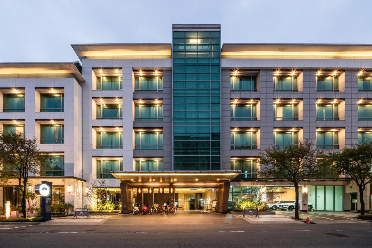 Taipung Suites Tainan Zewnętrze zdjęcie