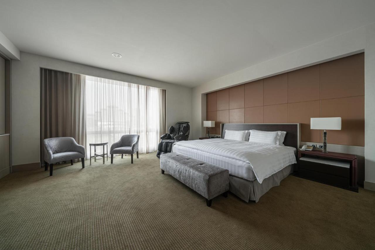 Taipung Suites Tainan Zewnętrze zdjęcie