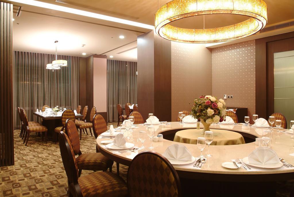 Taipung Suites Tainan Zewnętrze zdjęcie