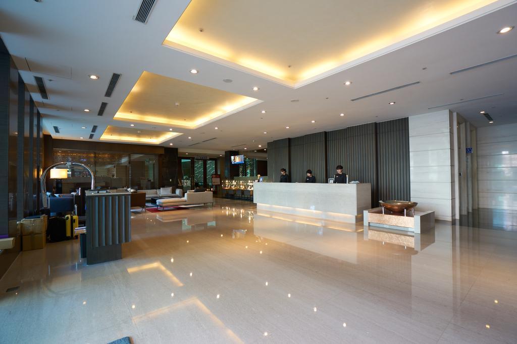 Taipung Suites Tainan Zewnętrze zdjęcie